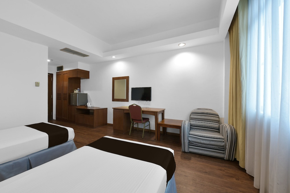 Palette - Kota Tinggi Mayres Hotel 32/54