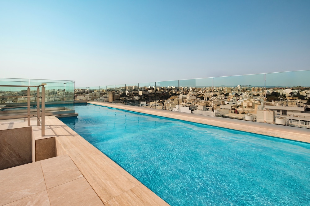 Spinola Hotel 21/28