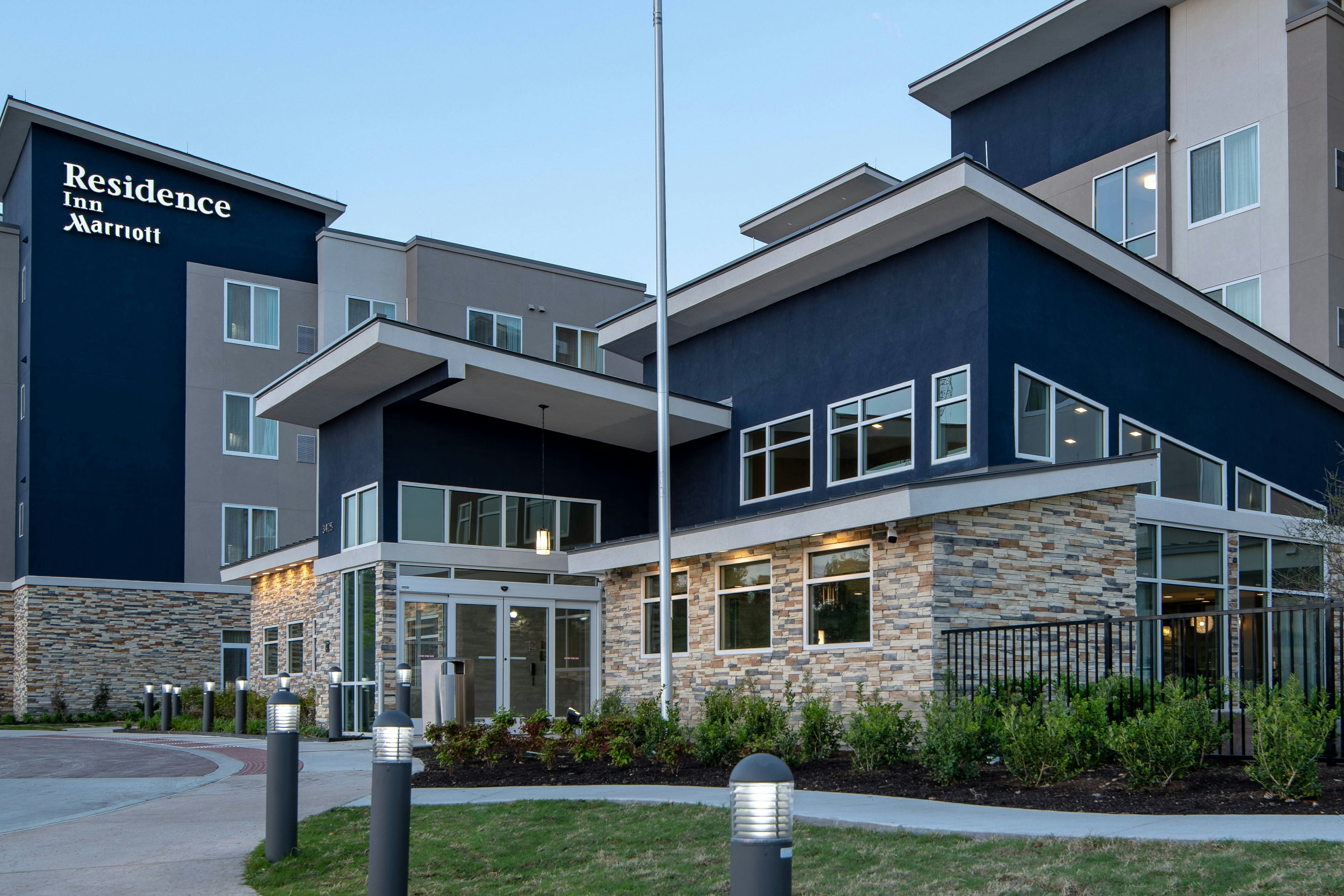 Residence Inn By Marriott Dallas At The Canyon 53/53