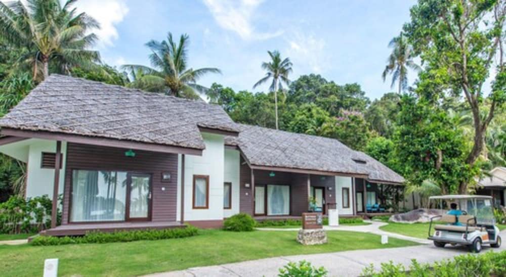 Mayang Sari Beach Resort 3/68