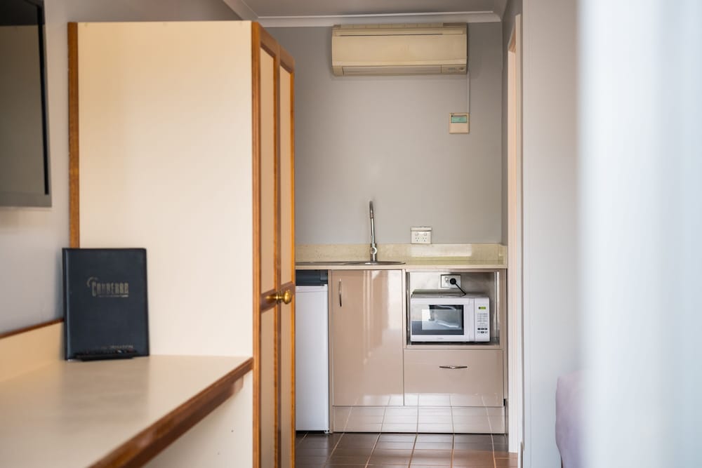 Leagues Motel Queanbeyan 9/50