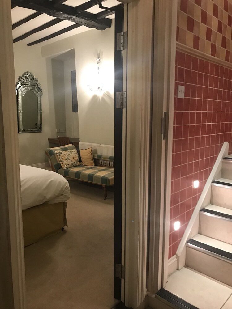 Drapers Hotel 11/50