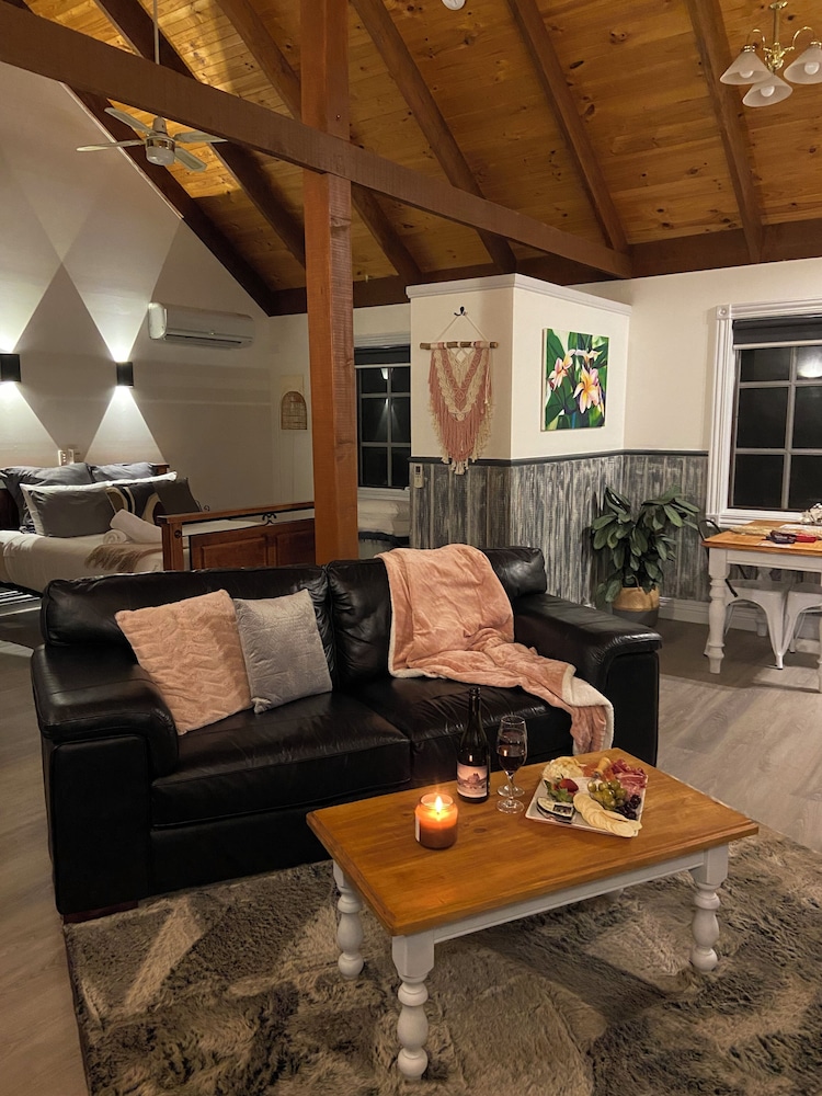 TRAWOOL COTTAGES AND FARMSTAY 25/49