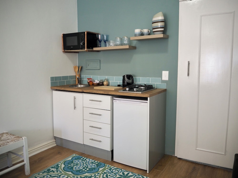 African Breeze Guesthouse 2/50