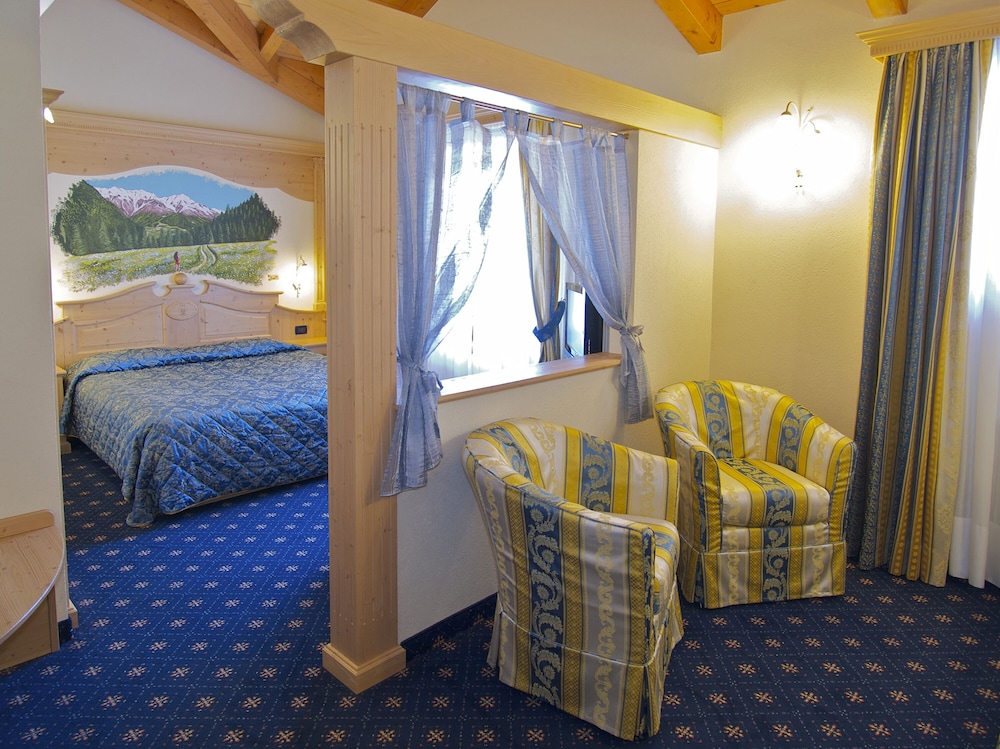 Hotel Madonna Delle Nevi 34/50