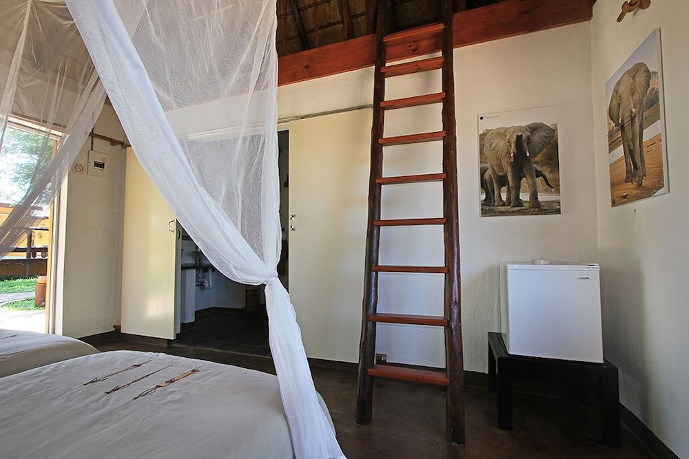 Normann Safari Bush Lodge 17/50