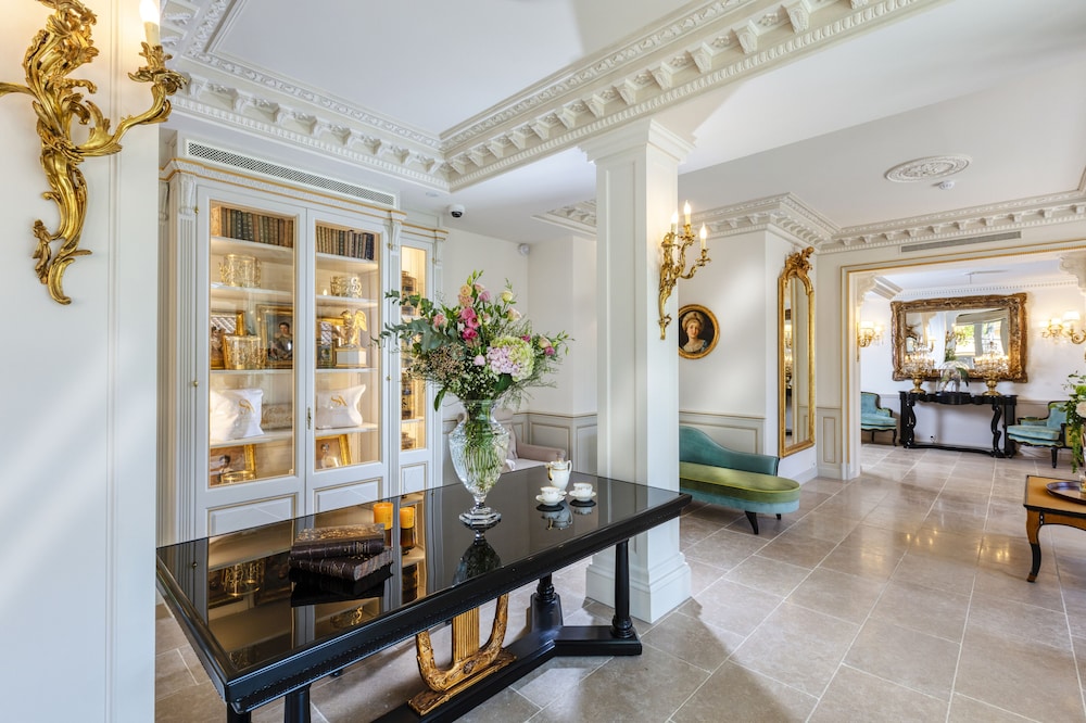Lobby at Villa Saint Ange, AIX EN PROVENCE
