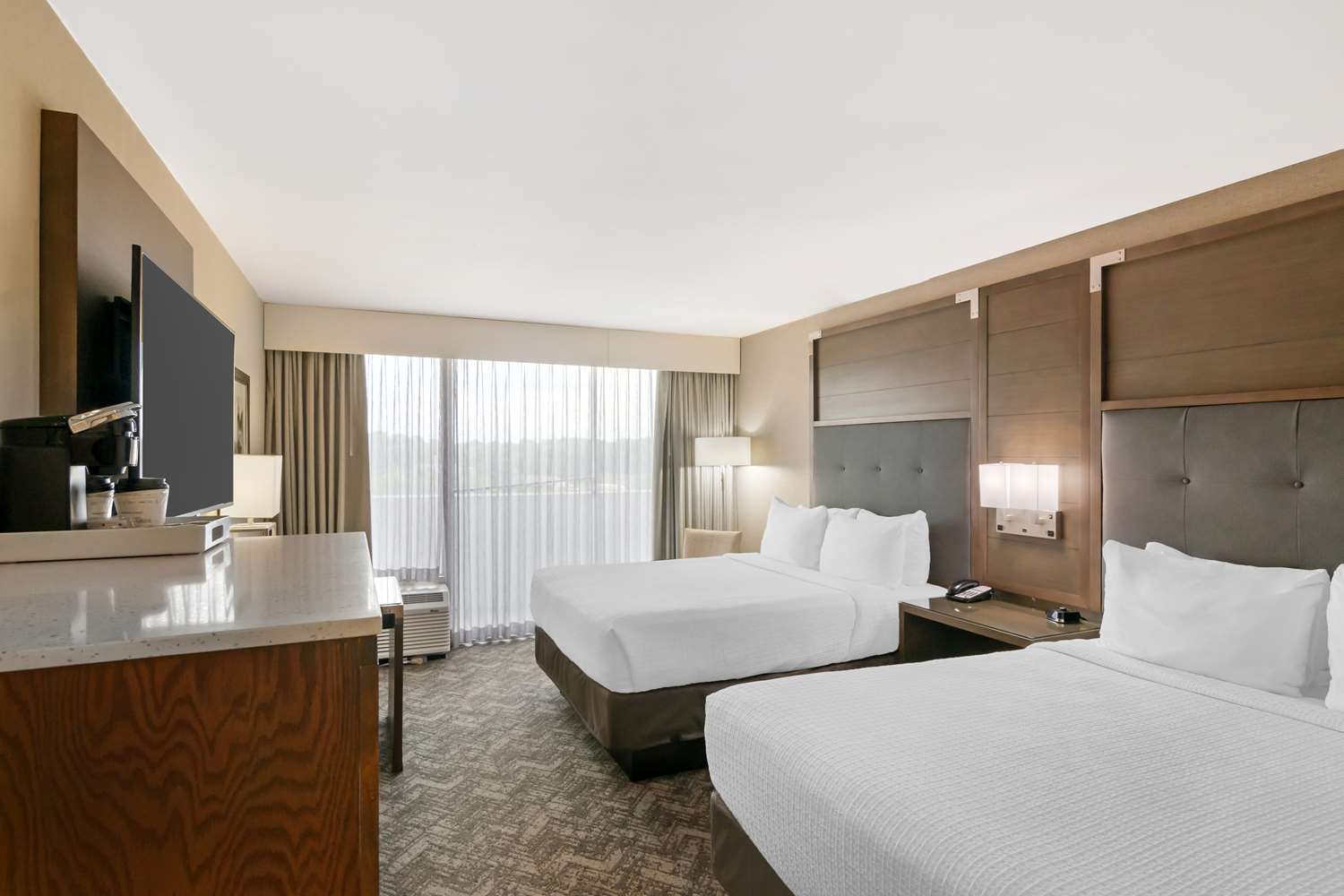 Best Western Plus Kansas City Sports Complex Hotel 16/44