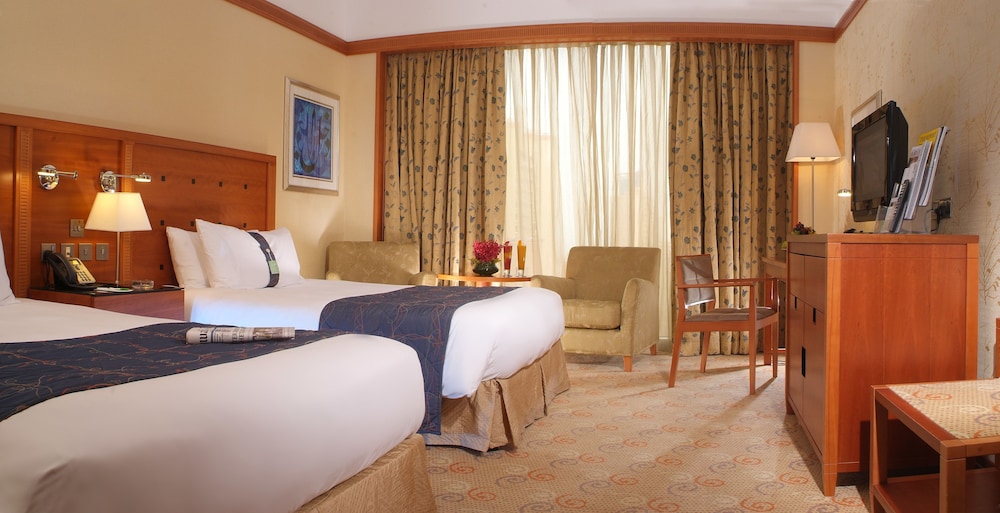 Holiday Inn Kuwait 34/79