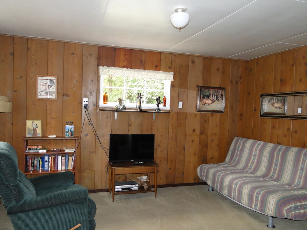 Shakti Cove Cottages 42/58
