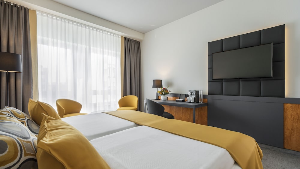 Dorint Hotel Dresden 7/50