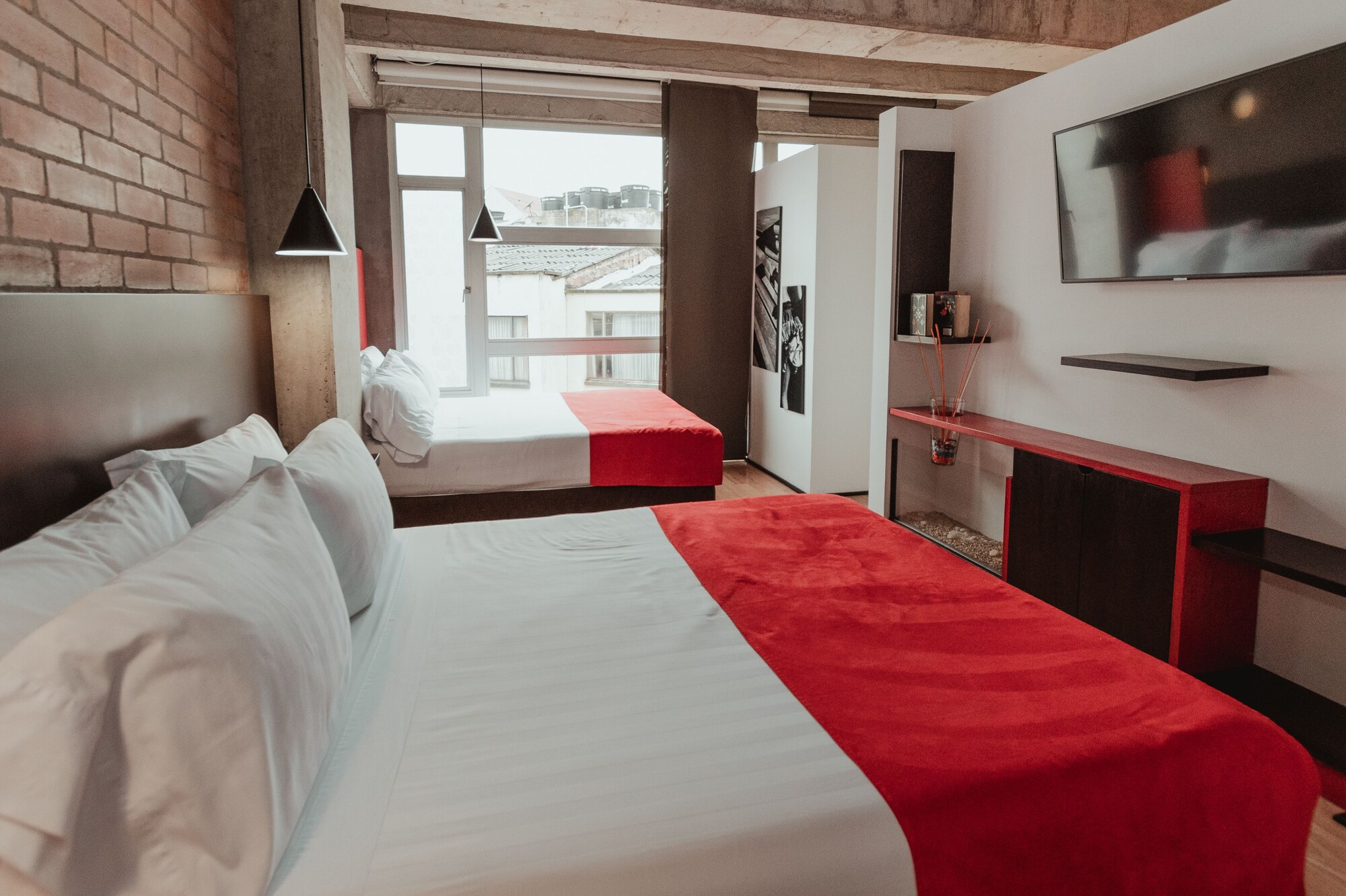 SUPERIOR, TWIN BEDS