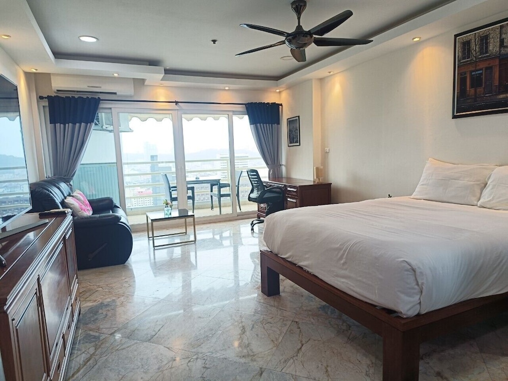 View Talay 6 Condominium By Honey 31/84