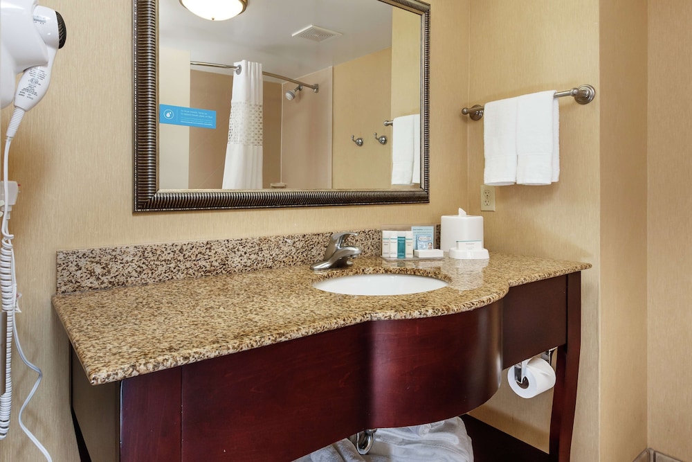 Hampton Inn and Suites Navarre 22/53
