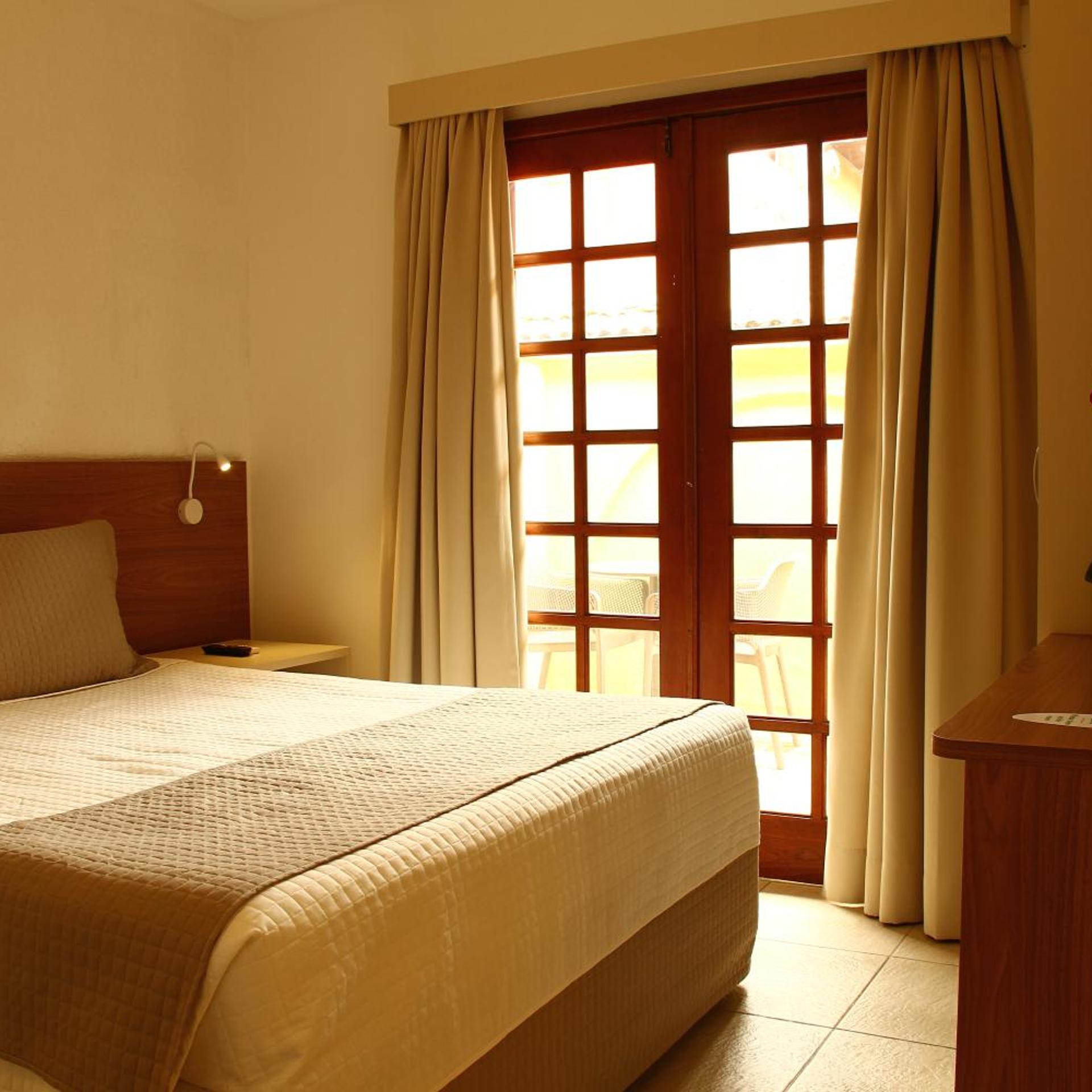 Beach Hotel Cambury 16/60