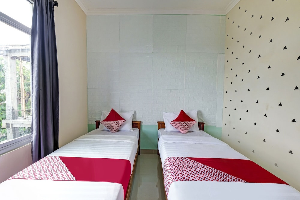 Super OYO 90905 Dangau Datuk Guesthouse 24/43
