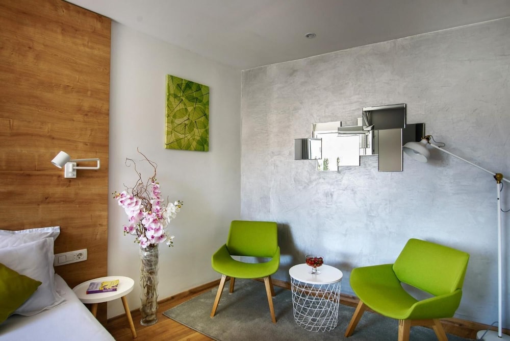 Ora Luxury Rooms 26/44