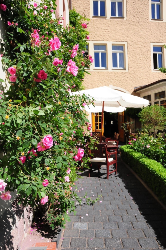 Hotel Graf von Mansfeld 39/50