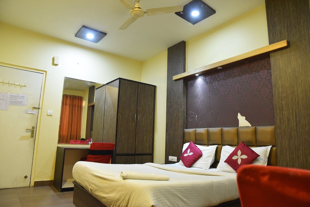 Hotel C 9 13/50