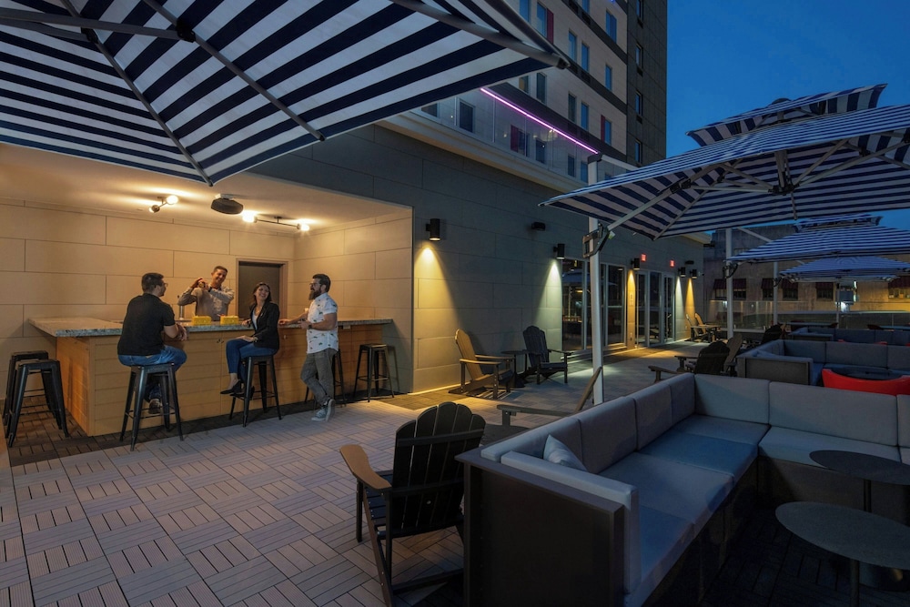 Aloft Memphis Downtown 30/51