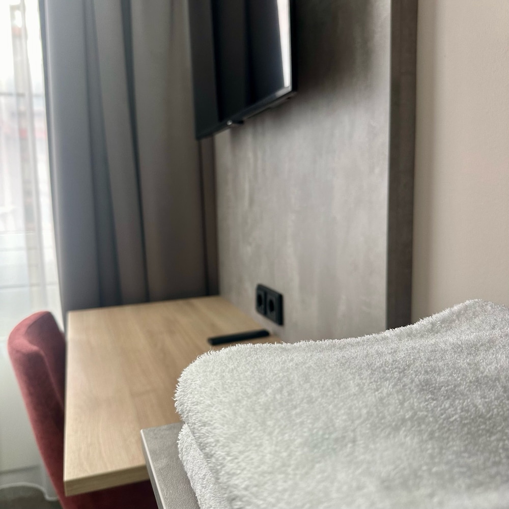 C and N Hotel an der Messe Munchen 23/50