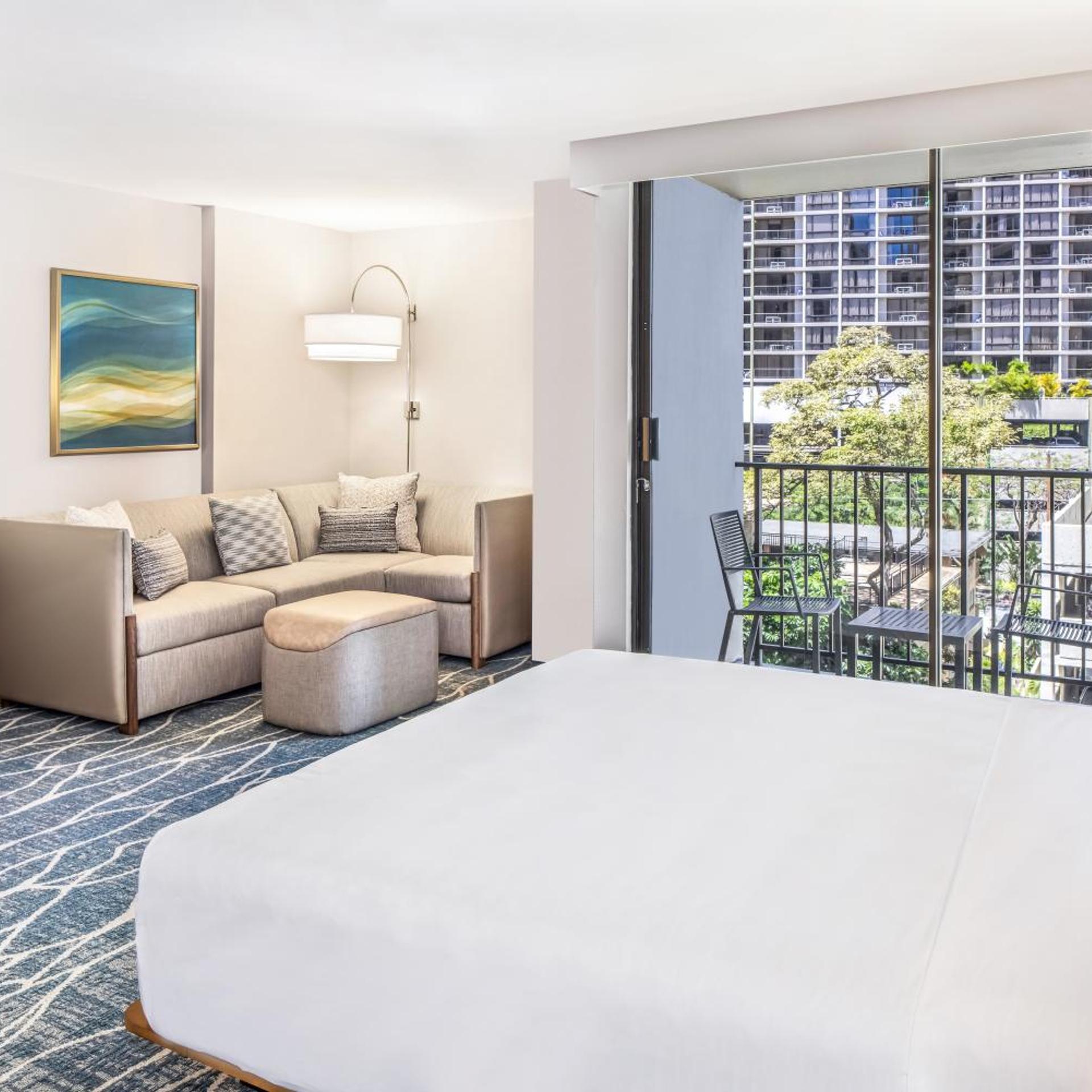 Specialty, King Bed, City View, Sofa
