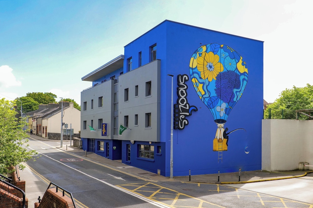 Snoozles Hostel Galway City Centre 3/35