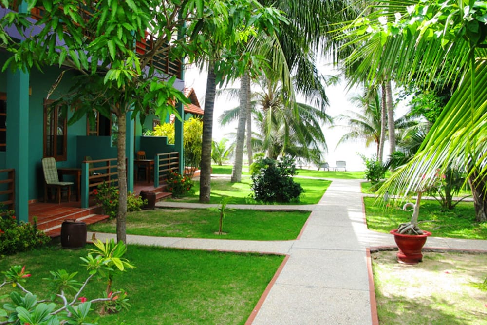 Hiep Hoa Resort 30/40
