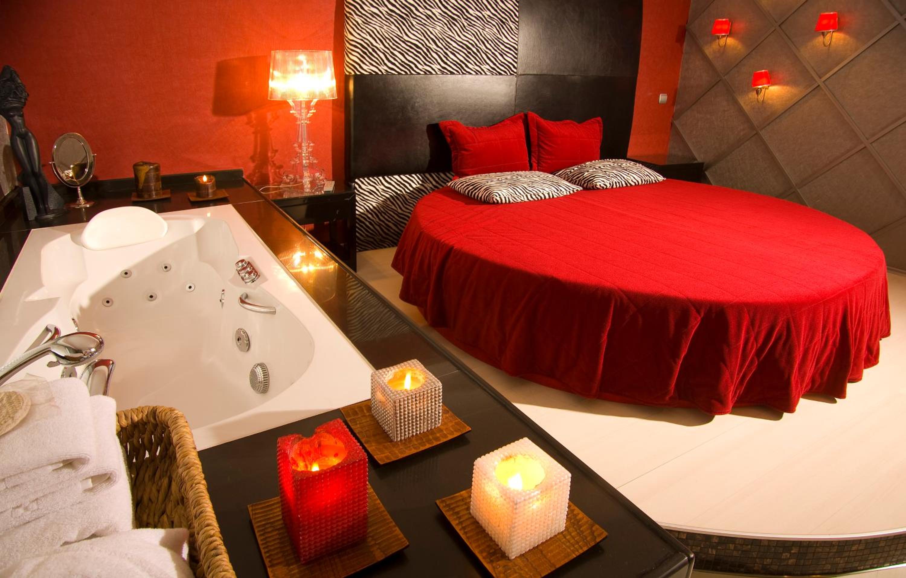PRESIDENTIAL, SUITE