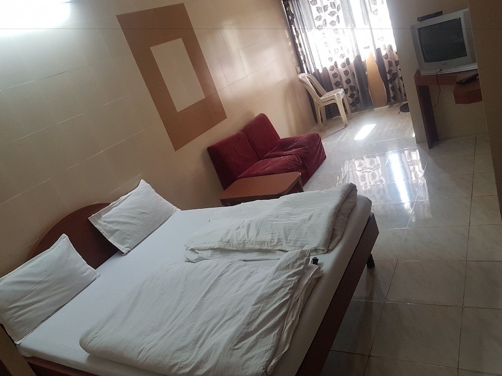 Hotel Dhruv Palace 17/47