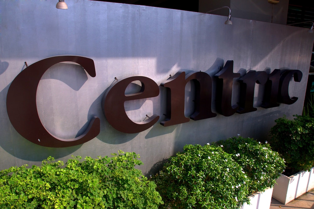 Centric Place Hotel 63/66