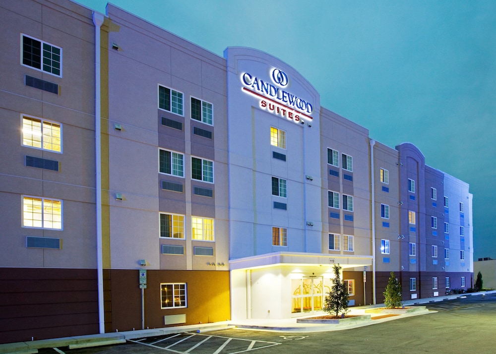 Candlewood Suites Jacksonville 69/72