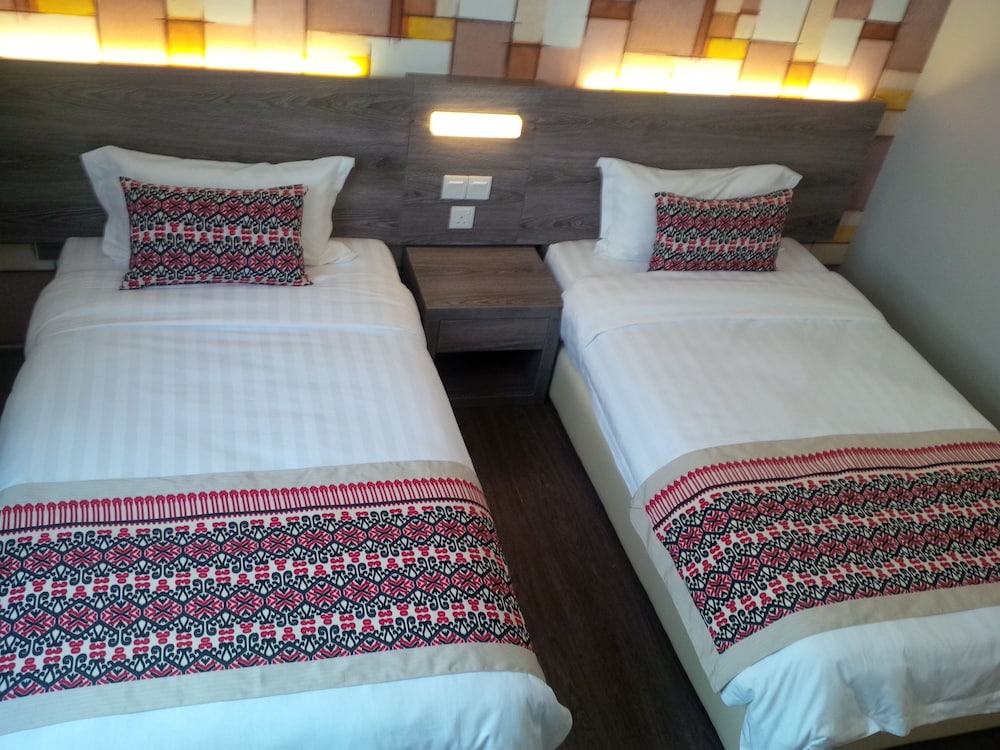 Ajang Hotel 26/48