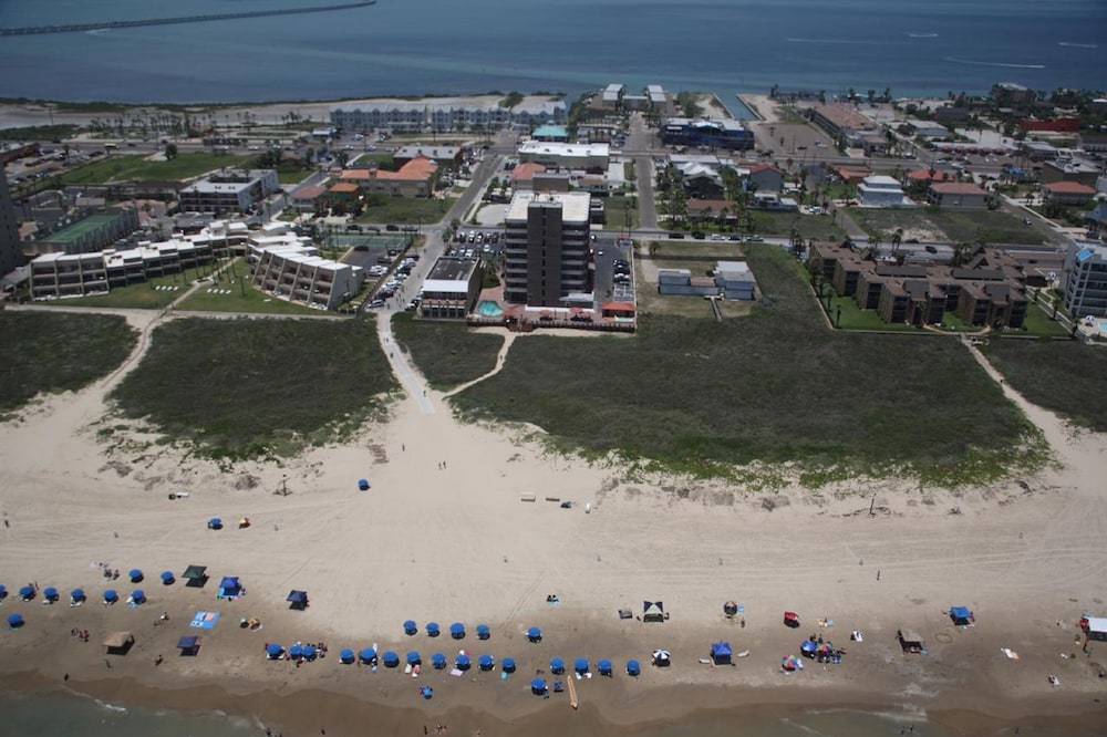 Padre South Hotel On The Beach 42/50