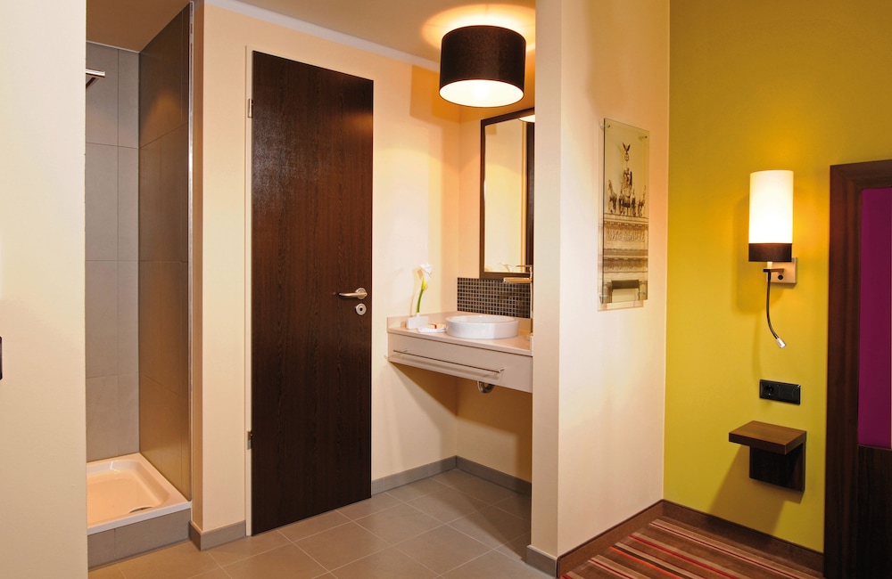 LEONARDO HOTEL BERLIN 20/50