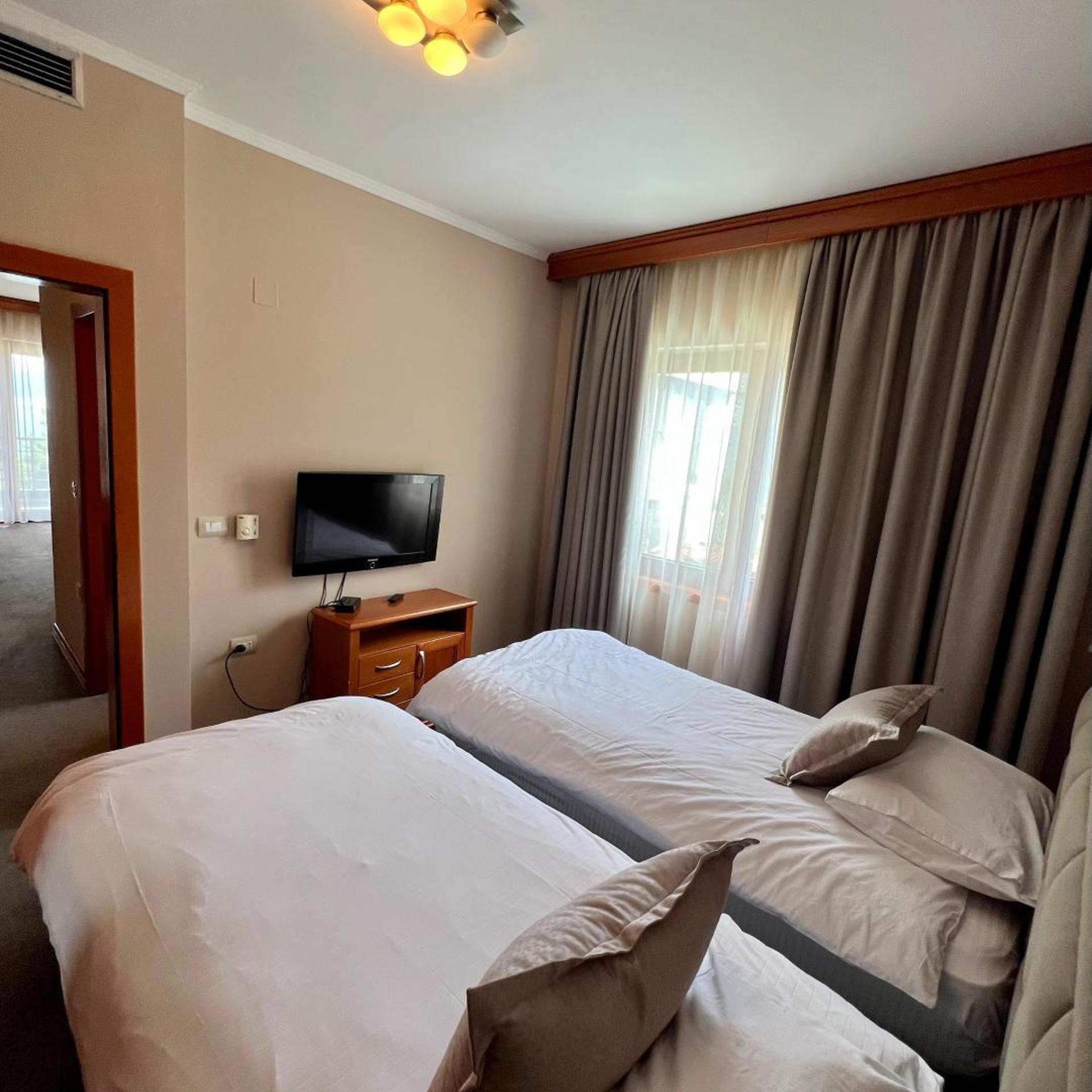 Hotel Millennium Pogradec 28/70