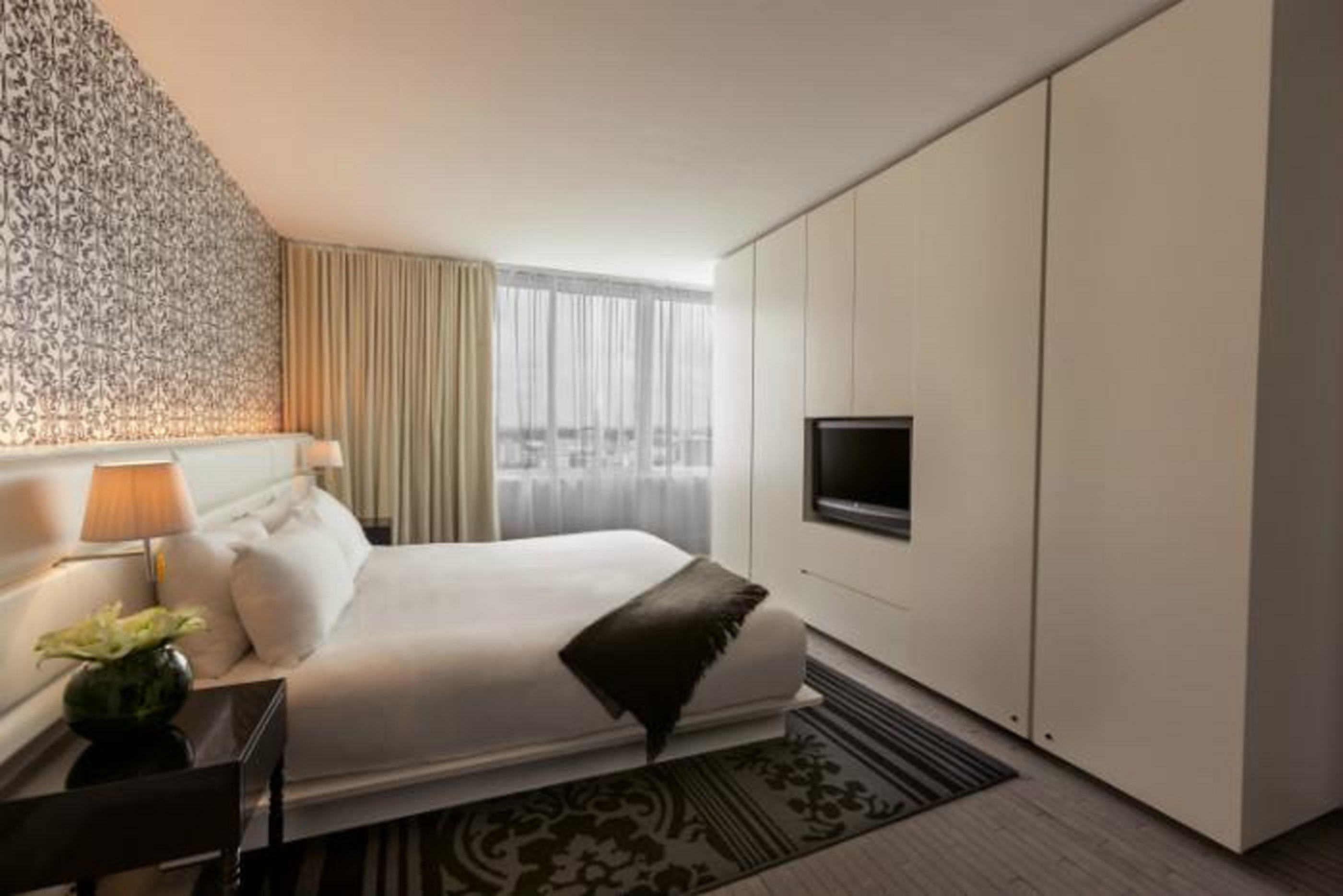 Suite, Bay View