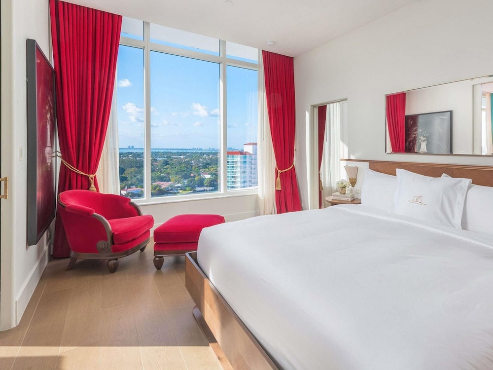 2 Bedrooms, Suite, 2 King Beds, Bay View