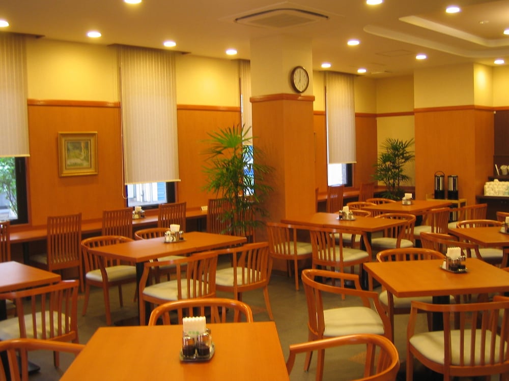 Hotel Route-Inn Kitakyushu-Wakamatsu Ekihigashi 23/25