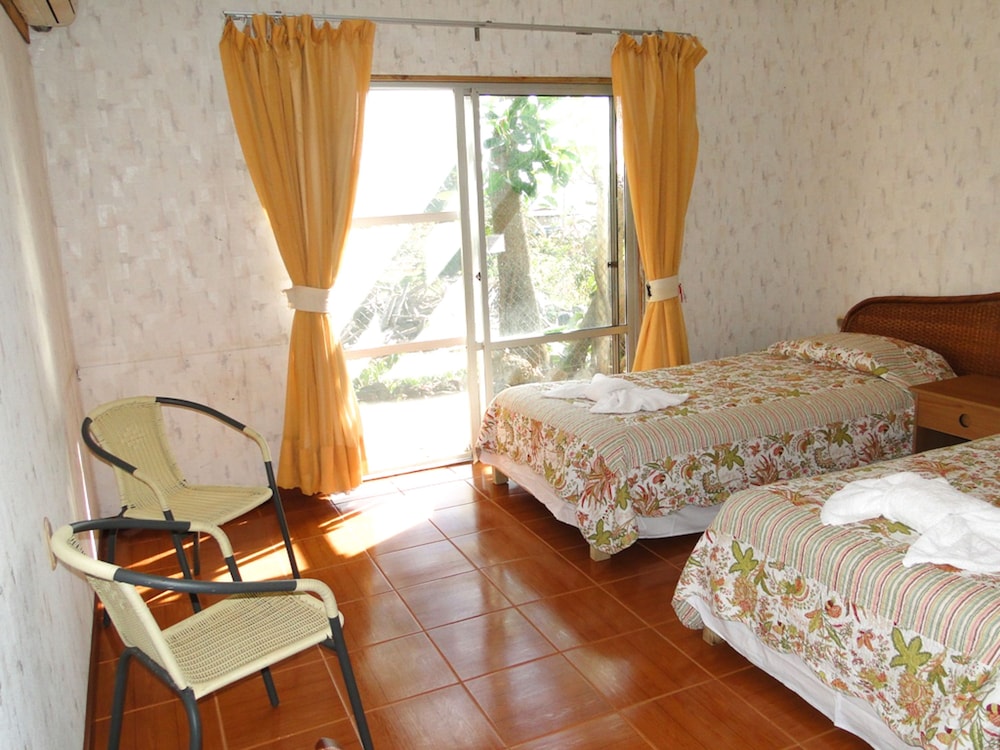 Tupa Hotel 11/50
