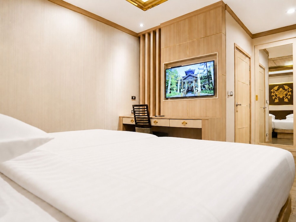 Quality Beach Resorts and Spa Patong 15/42