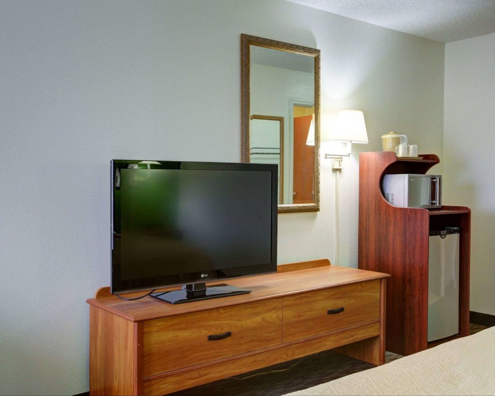 Quality Inn and Suites Austin Airport 45/50