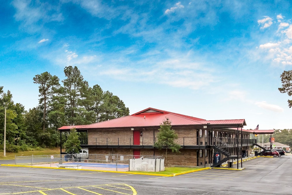 Econo Lodge Martin 1/29