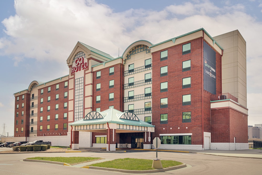 Casino Queen Hotel 4/50