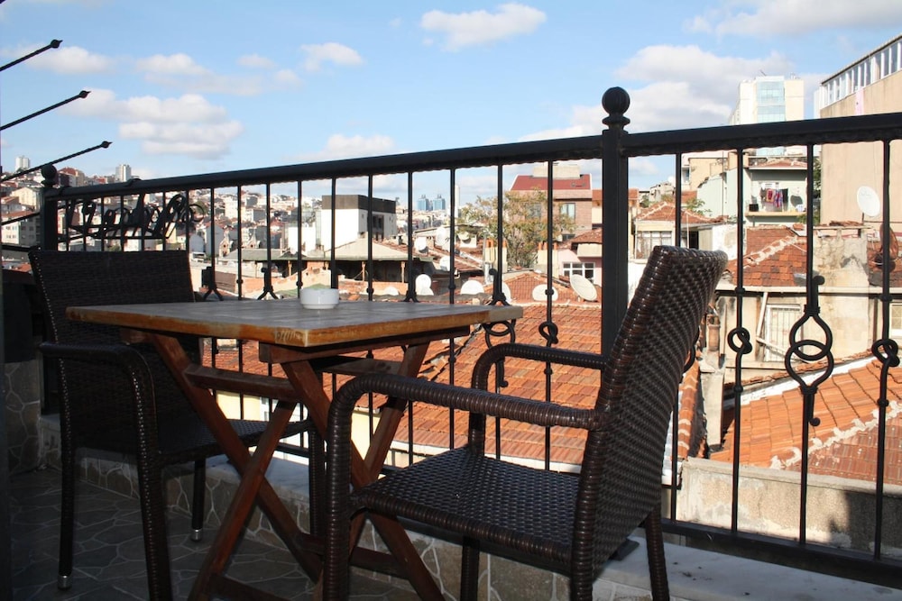 Terra Suites 52/60