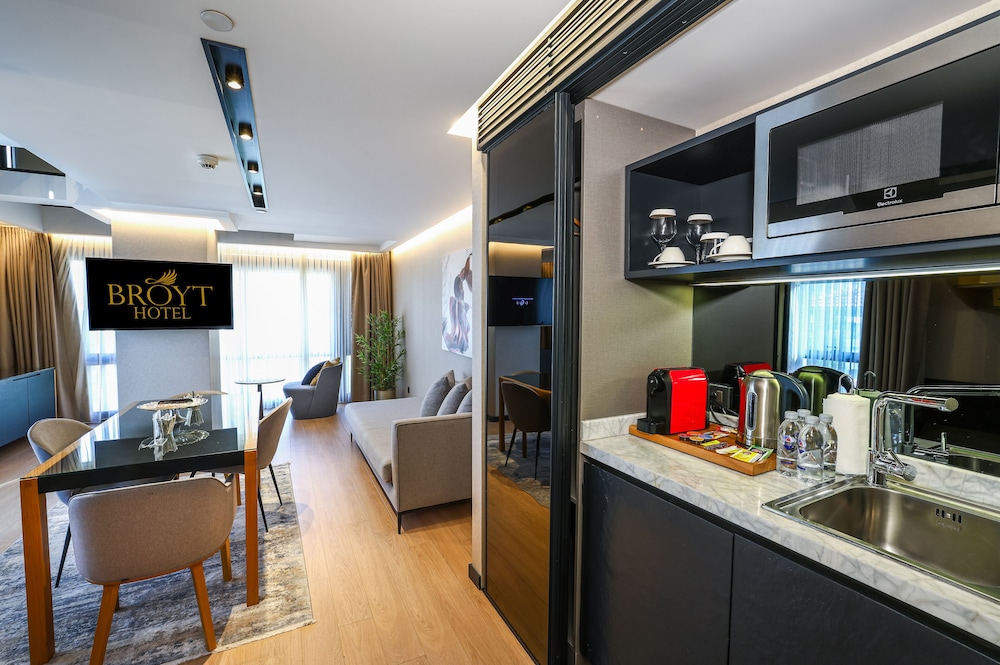 Broyt Hotel 30/50