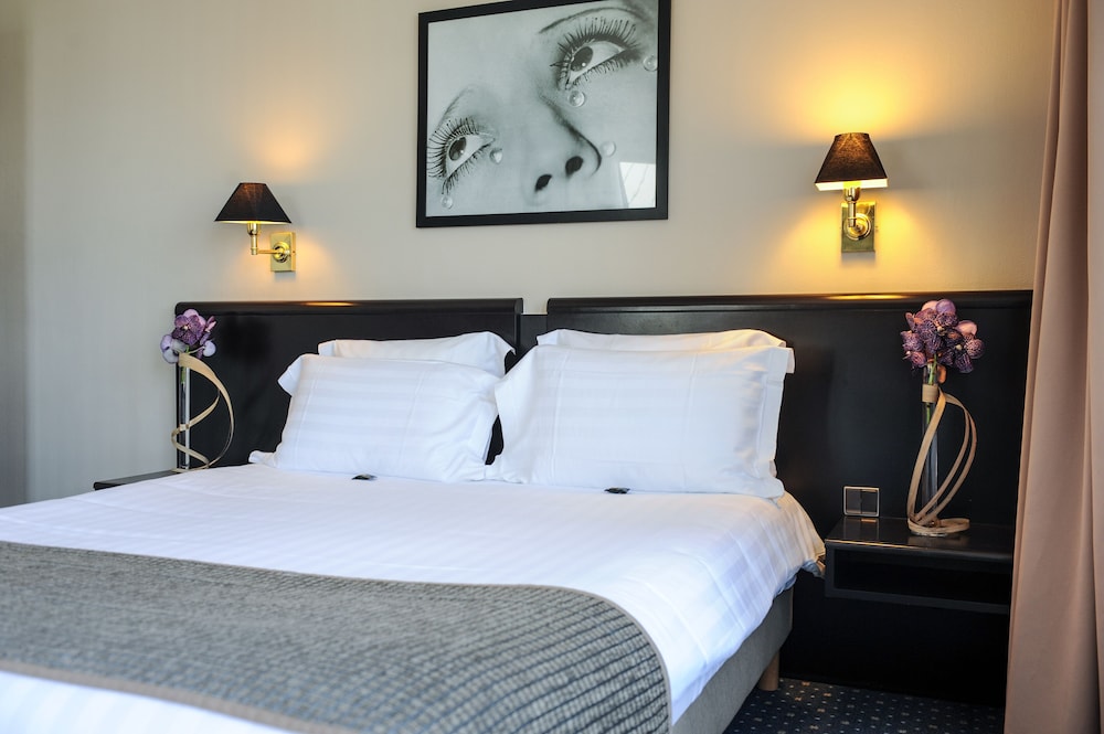 Le Grand Hotel 33/59
