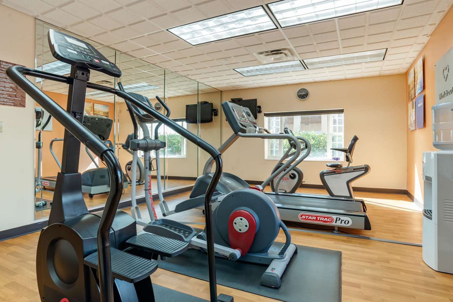 Comfort Suites Jacksonville Airport 16/30