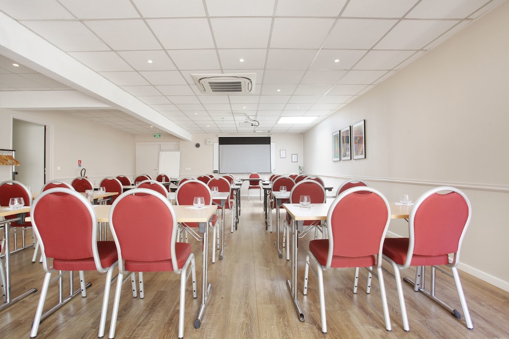 Appart hotel Odalys City Aix en Provence Centre Rotonde 32/48