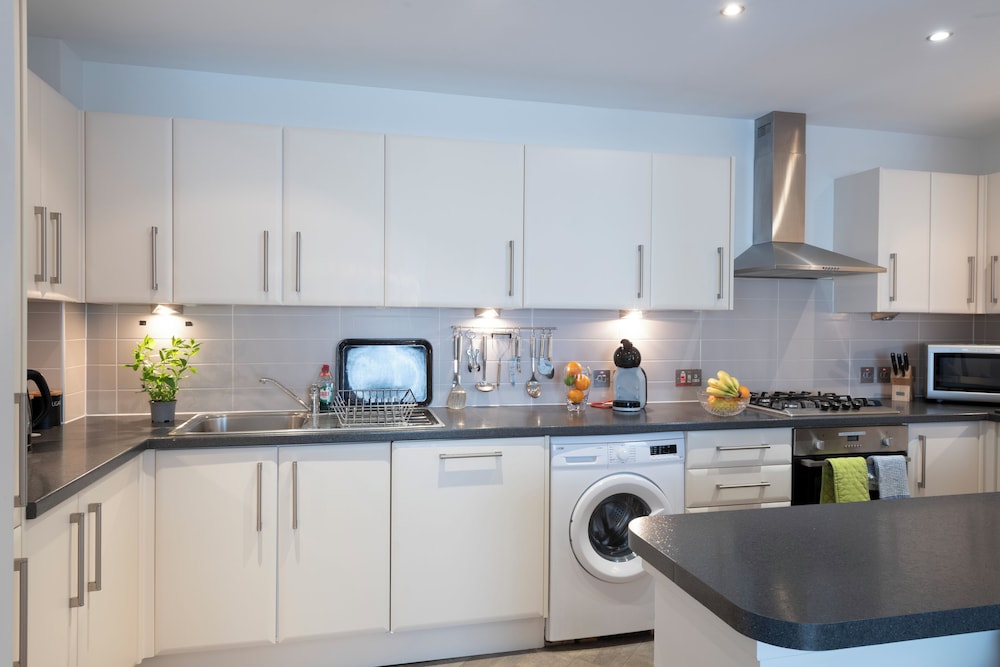 Inverness City Suites 32/50